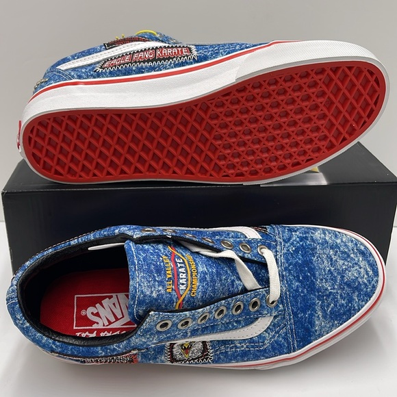 Vans Men’s Old Skool
Cobra Kai Multi/True White 
VNOA3WKT6GL Sneakers - Picture 3 of 16